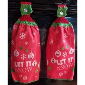 Set of 2 Let it snow tea towels
